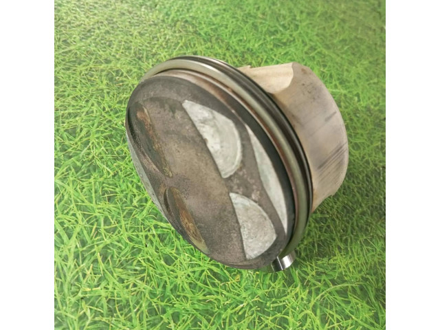 Píst 7840924, 92L94 BMW M5 pro benzínový motor 5.0 S85 B50AA