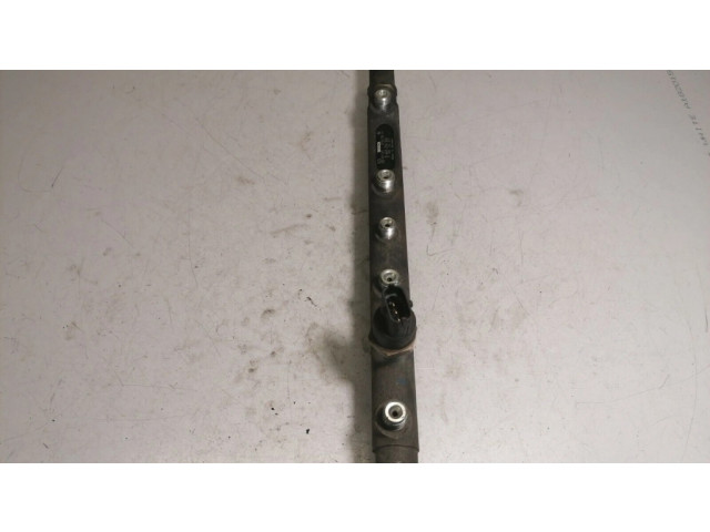 Топливная рампа 0445214024 Mitsubishi Carisma 1.9