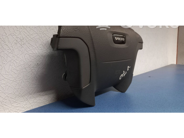 Подушка безопасности водителя 8626840   Volvo V70