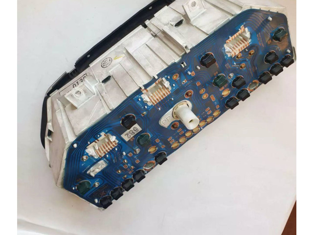 Панель приборов MB680130 Mitsubishi Space Wagon