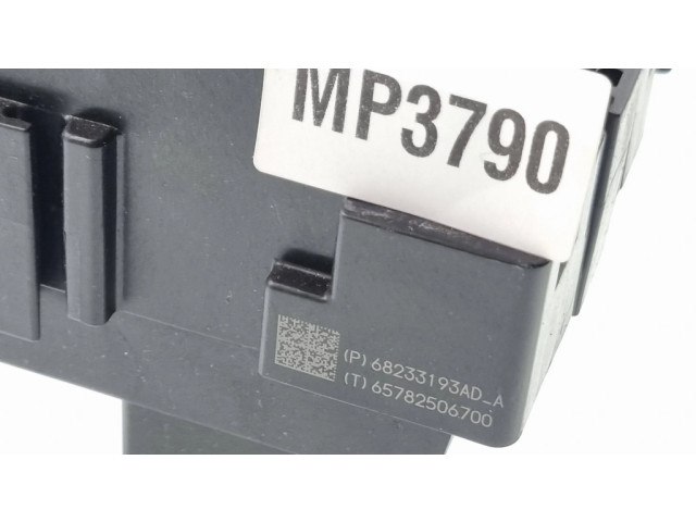 Pojistková skříňka 68233193AD, P68233193ADA Chrysler Pacifica 2018