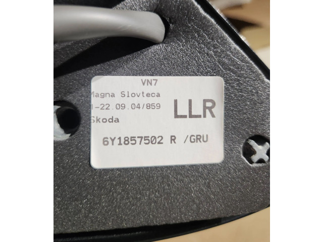 Зеркало электрическое Skoda Fabia Mk1 (6Y) 1999 - 2007 года