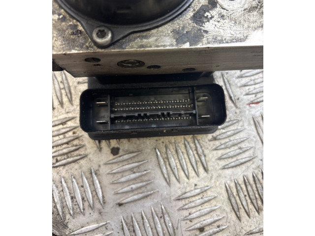 Блок АБС 8671224, 5WK84002 Volvo XC70 2001 - 2004 года