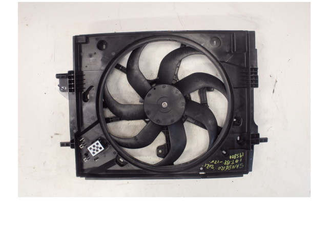 Вентилятор радиатора 214813977R--A Dacia Sandero