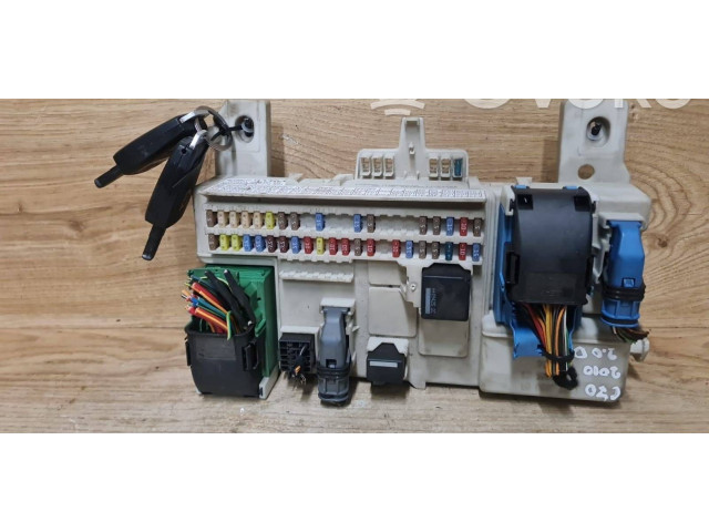 Блок предохранителей 31254749, 081109 Volvo C70