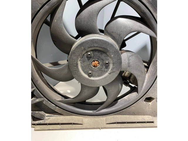 Вентилятор радиатора     30792924, 0936821    Volvo V70 