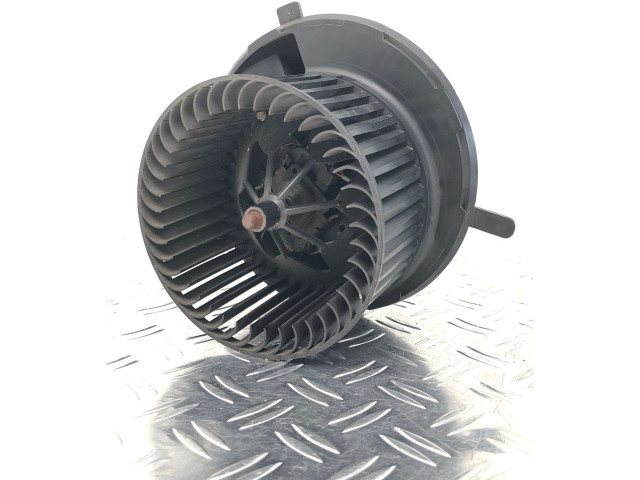 Вентилятор печки    1K1819015   Volkswagen Caddy