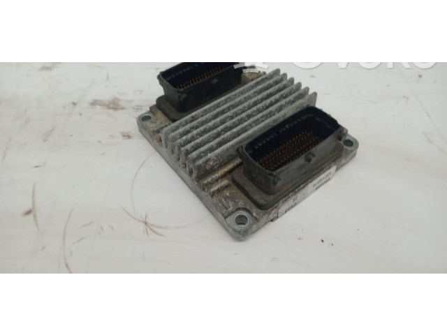 Блок управления двигателя 8973003261, 12214079   Opel Combo C