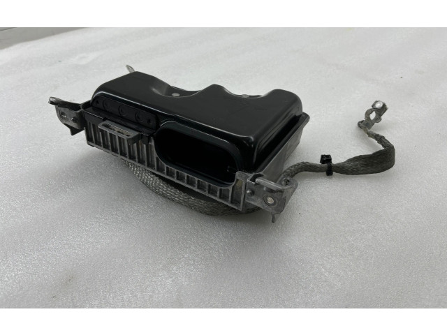 Řídící jednotka 156930300, 158289100B Tesla Model 3 2022