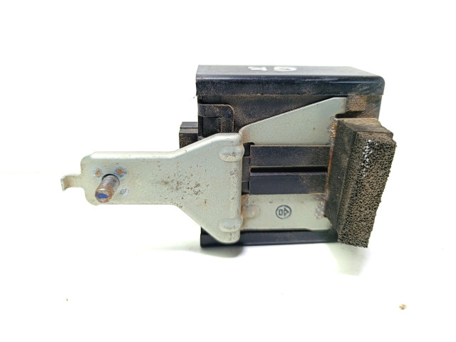 Блок управления MR276183 Mitsubishi Pajero