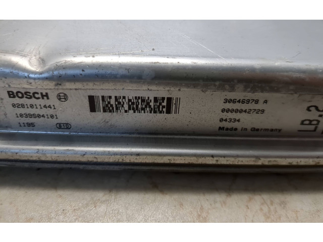 Блок управления двигателя 1039S04101, 0281011441   Volvo V70