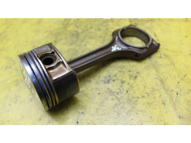  Поршень с шатуном    Audi A6 S6 C5 4B  