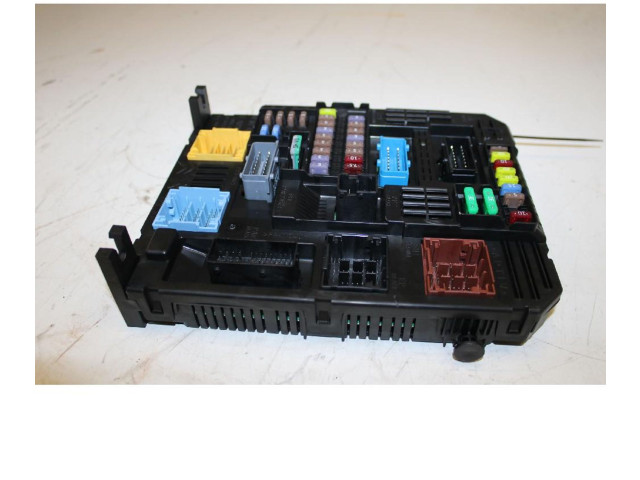 Блок предохранителей       Peugeot 2008 II  2019 -  года   