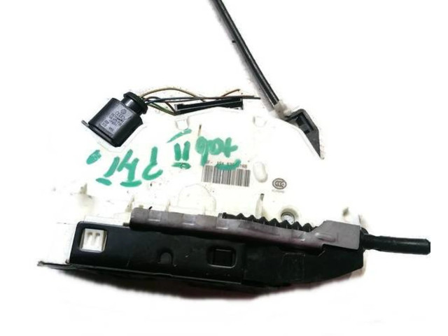 Замок багажника 1S4839016B Skoda Fabia Mk2 (5J) 2007 - 2014 года