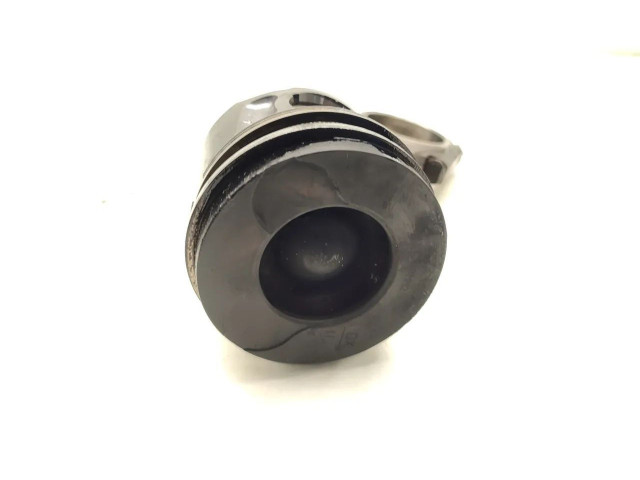 Поршень с шатуном Citroen C5