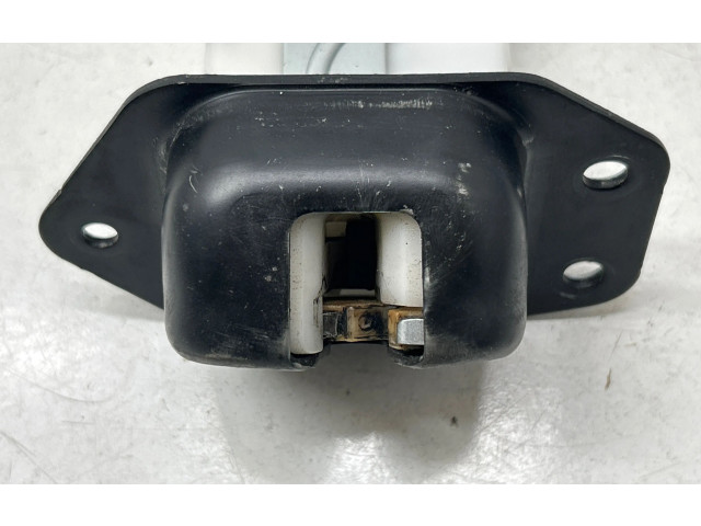 Zámek zadních dveří 90502EN00A Nissan Juke I F15 2012