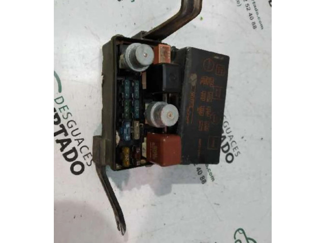 Pojistková skříňka 8267220051 Toyota Celica T200