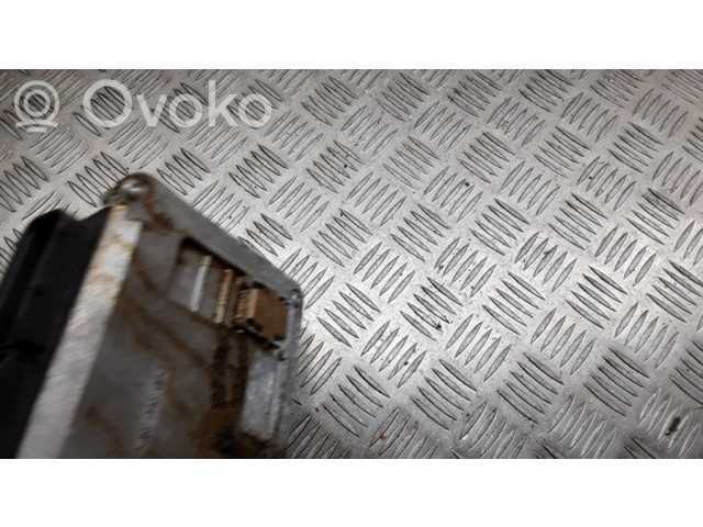 Блок управления двигателя 03D906032A   Skoda Fabia Mk1 (6Y)