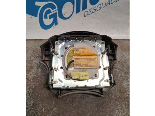 Подушка безопасности водителя    Subaru Forester SF