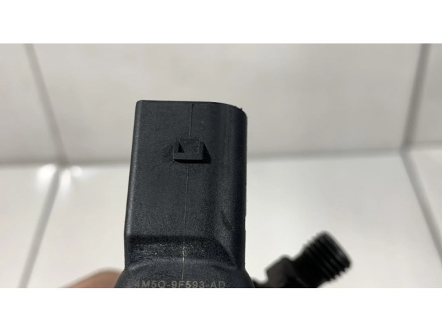 Vstřikovač 4M5Q9F593AD Ford Focus pro naftový motor 1.6