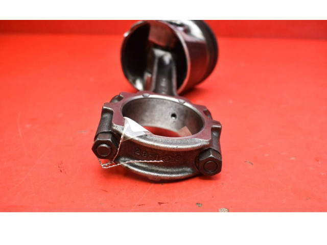  Поршень  86L77, 86L77  Nissan X-Trail T30  