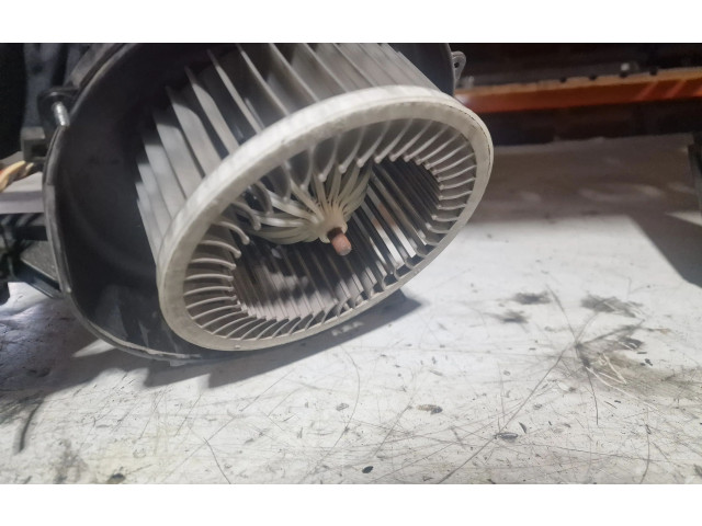 Вентилятор печки       Volkswagen Polo IV 9N3