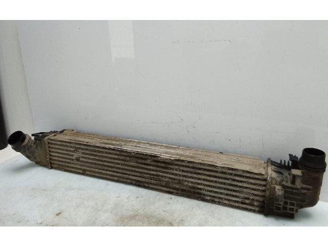 Интеркулер 8200880552 Dacia Duster