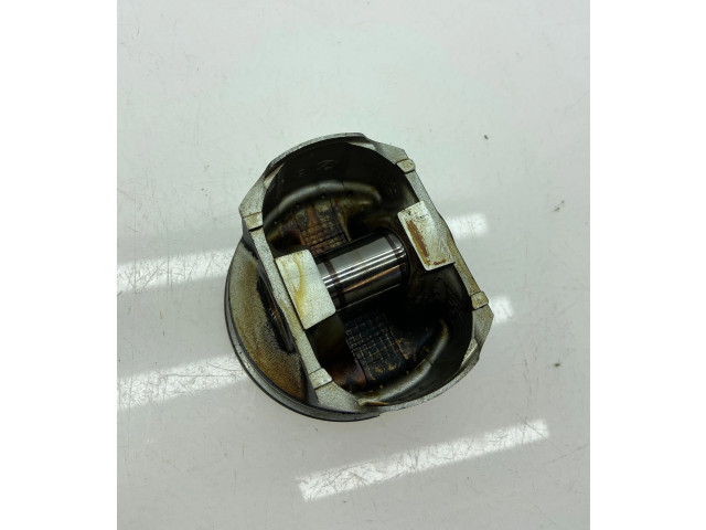  Поршень EJ20 12006AC990, 12006AA910  Subaru Forester SF  