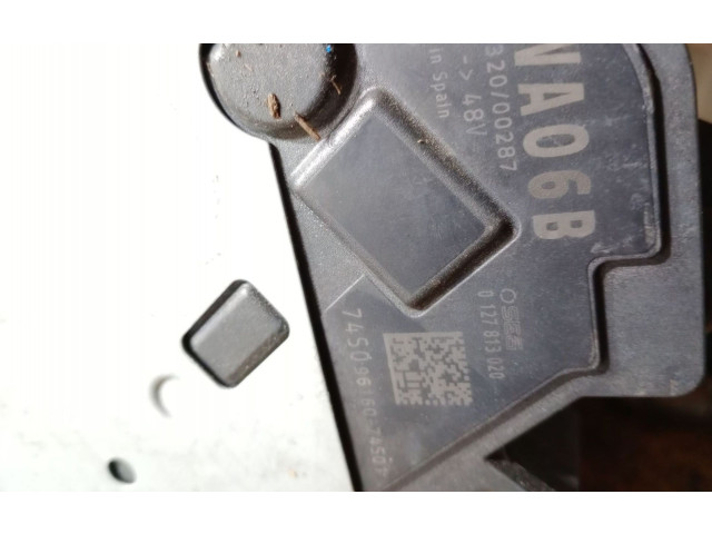 Блок управления впрыском 0127813020   Suzuki Vitara (LY)