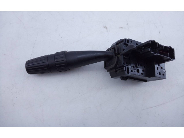 Ручка стеклоочистителей E3-B5-18-3 Honda FR-V