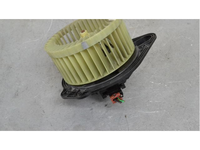 Радиатор интеркулера    Volvo 850