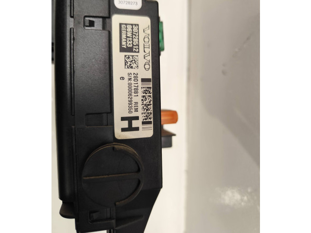 Блок предохранителей 30728512, 00006299350   Volvo XC90    