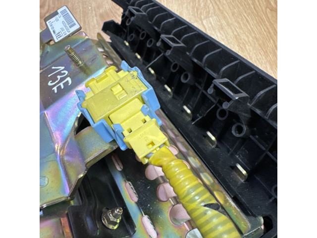 Подушка безопасности пассажира 77830S30GB1000 Honda Prelude