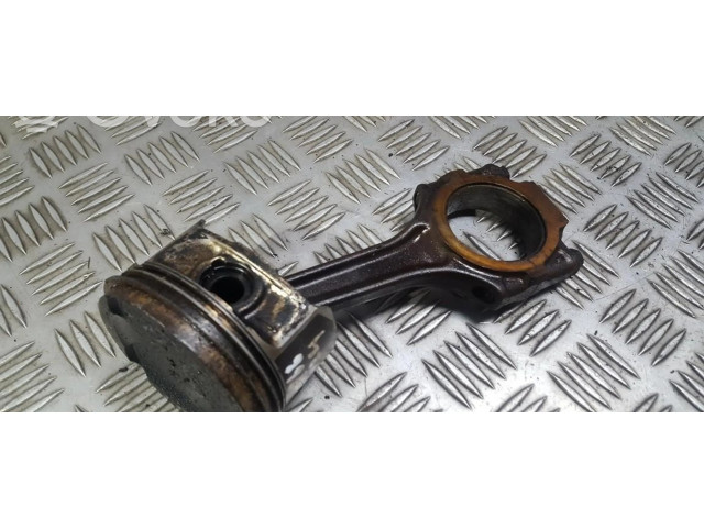 Поршень с шатуном Alfa Romeo 166 для бензинового двигателя 2.0