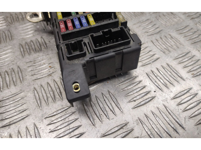 Блок предохранителей 518322110, 5299302L50 Volvo S80