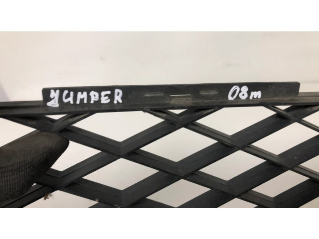 Верхняя решётка Citroen Jumper 2007-2013 года 1306600070