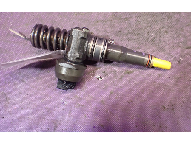 Форсунка 0414720215, 0414720215    Skoda Fabia Mk2 (5J)  BNV 