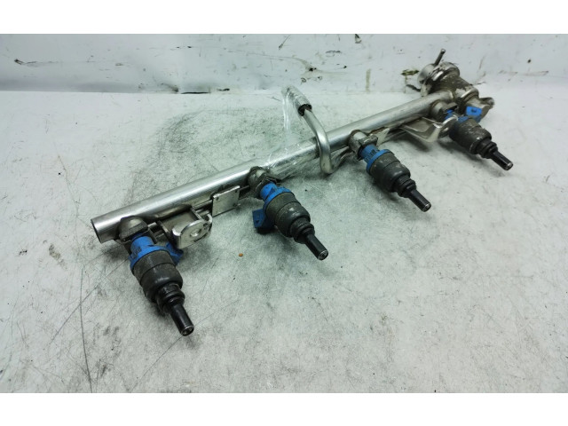 Топливная рампа 078133534C Audi A6 S6 C5 4B