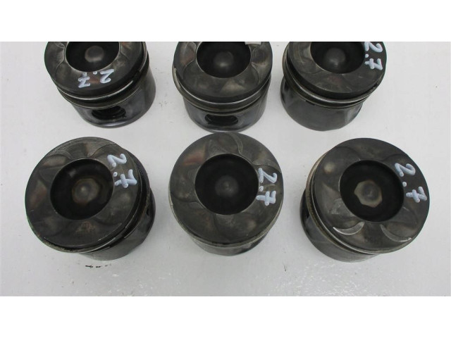 Поршень Land Rover Discovery Sport