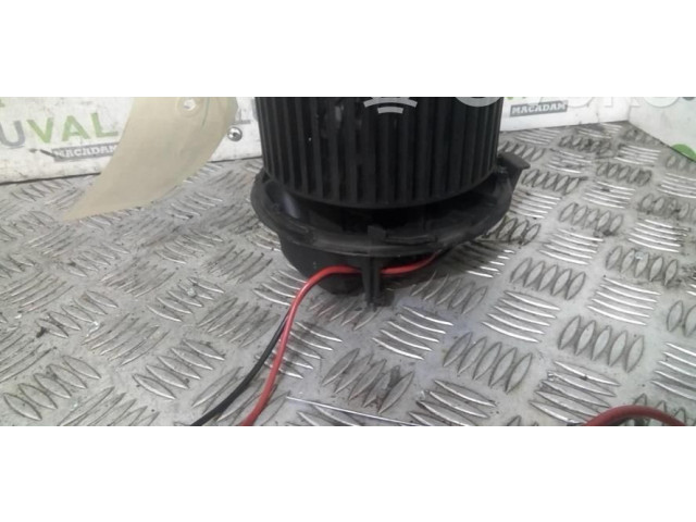 Вентилятор печки    NT   Renault Twingo II