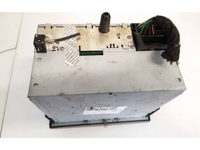 Pojistková skříňka Радио/ проигрыватель / навигация 7644221310, 13190858yy Opel Zafira B 2006