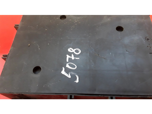 Pojistková skříňka 8637A318, 519087902 Citroen C-Crosser 2010