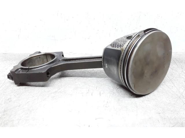 Píst 40151 Volvo V50