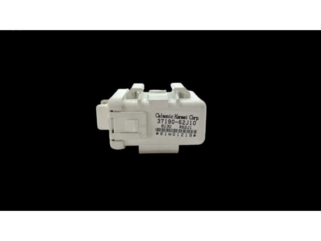 Блок управления 3719062J10   Suzuki Splash