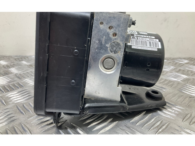Блок АБС 1K0907379BM, 1K0614517ED Volkswagen Jetta VI 2011 - 2018 года