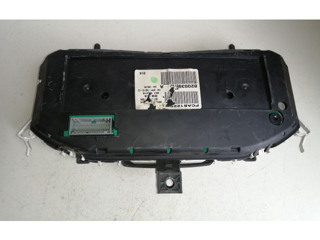 Přístrojová deska Renault Megane II 2005 8200399700, 8200399700A