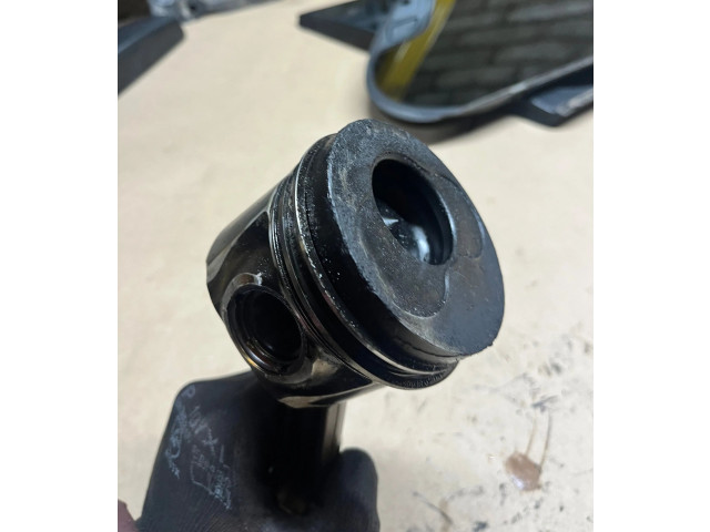  Поршень с шатуном AXD 133551, 017300418  Volkswagen Transporter - Caravelle T5  