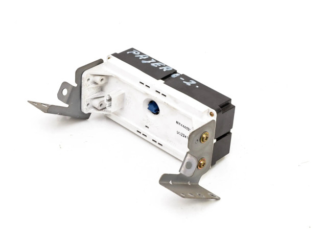 Дисплей MR444391 Mitsubishi Pajero Pinin