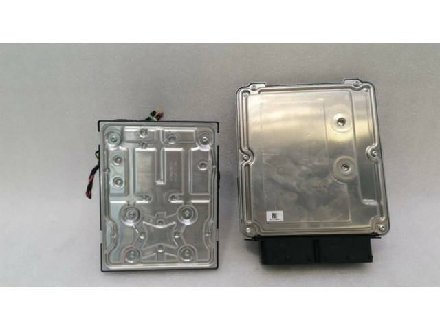 Комплект блоков управления 8T2907560E, 8K0905852E Audi RS5