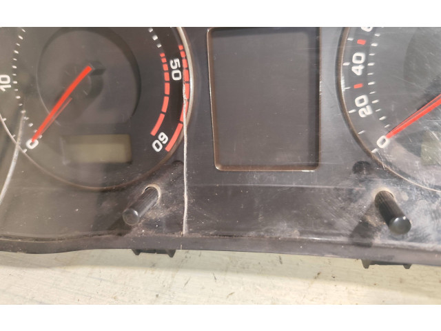 Панель приборов 3U0920810A, 110080116 Skoda Superb B5 (3U)